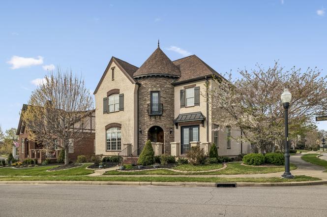 1638 Kelvington Blvd, Gallatin, TN