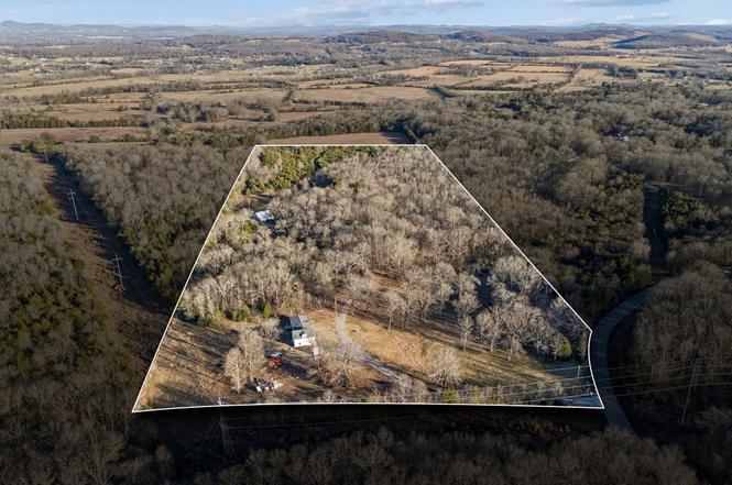 1197 Africa Rd, Lebanon, TN