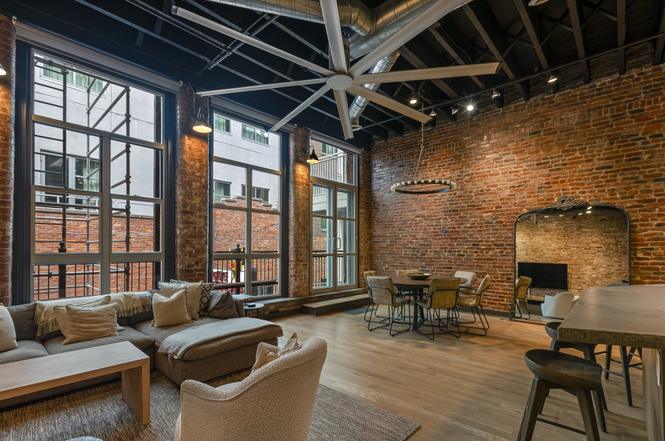 207 3rd Ave N #402, Nashville, TN
