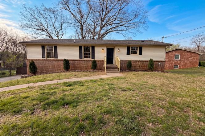 435 Victory Rd, Clarksville, TN