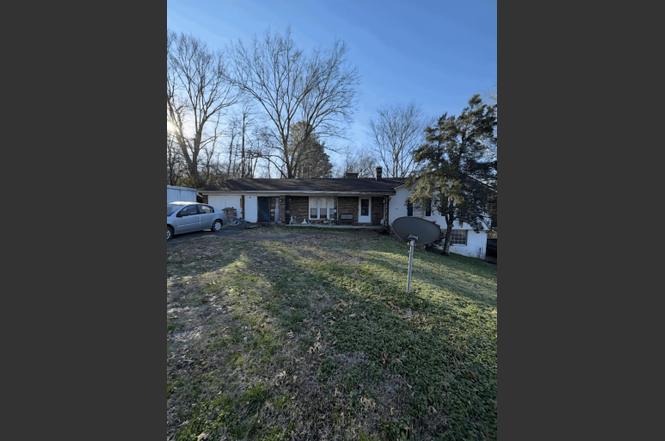 303 W Hardin Dr, Columbia, TN
