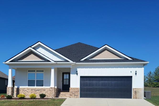 321 Frontier Dr, Clarksville, TN