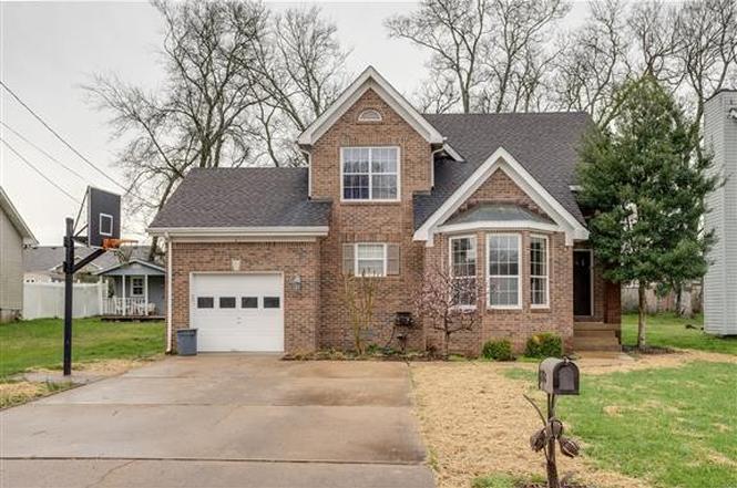 1718 University Dr, Columbia, TN