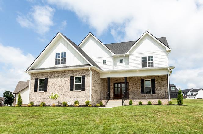 243 Bellshire Dr, Clarksville, TN