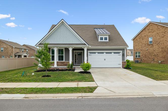 308 Grassy Glen Dr, Gallatin, TN