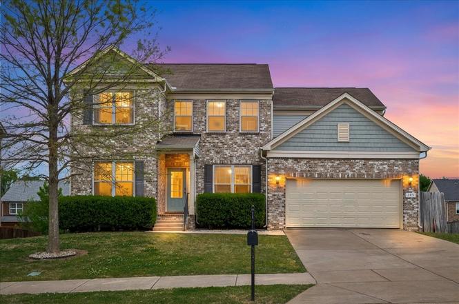 285 Gibson Dr, Lebanon, TN
