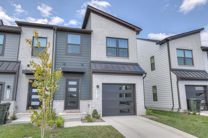 2013 Walnut Ln, Gallatin, TN