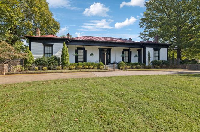 1512 Williamsport Pike, Columbia, TN