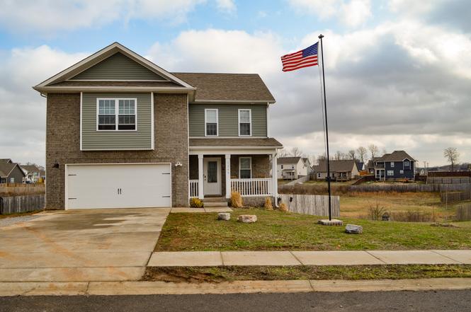 1269 Bailywick Dr, Clarksville, TN