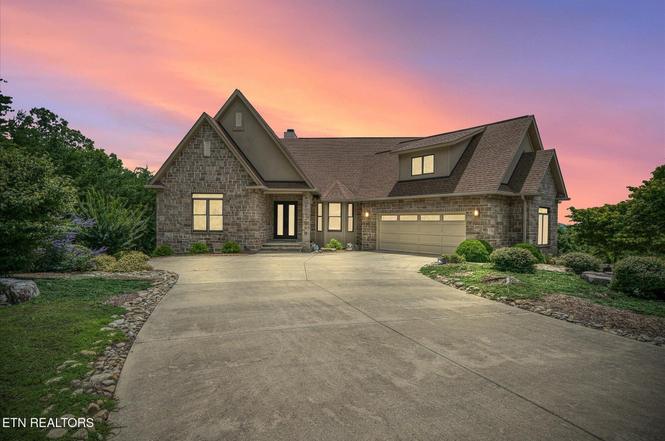 61 Bluff View Ct, Crossville, TN