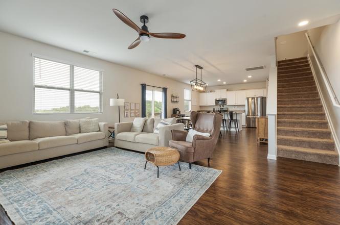 905 Aberdeen Ct, Columbia, TN