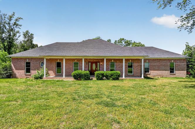 1327 Old Highway 109 N, Gallatin, TN