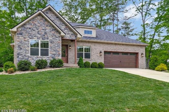 10 King John Ln, Crossville, TN