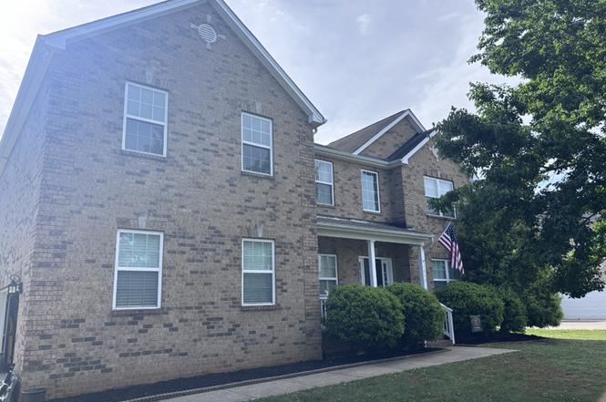 1011 Laramie Ct, Murfreesboro, TN