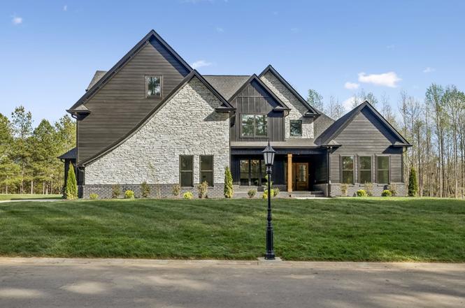 4025 Sadie Grace Way, Clarksville, TN