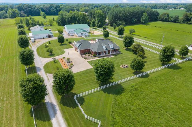 870 Oak Plains Rd, Clarksville, TN