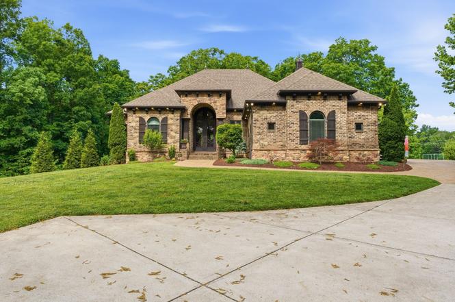2857 New Hope Rd, Hendersonville, TN