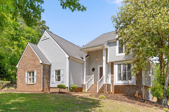 7709 Diamondhead Dr, Ooltewah, TN