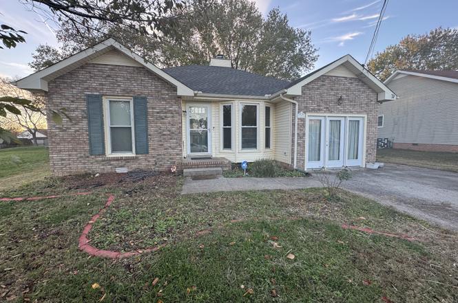 1222 Marla Dr, Clarksville, TN