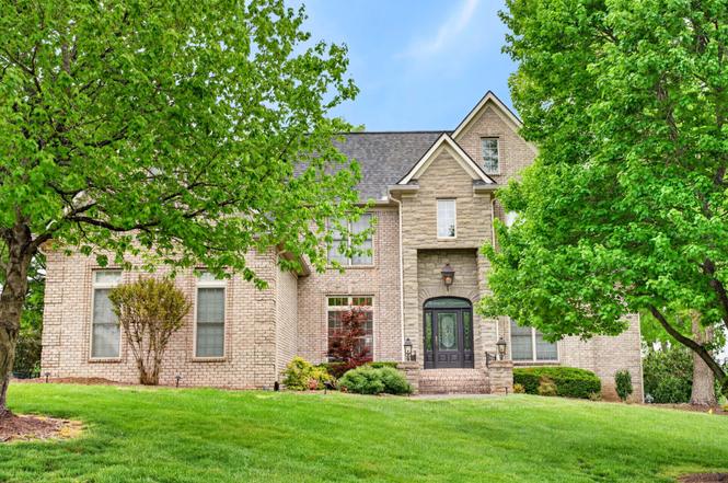100 Gaston St, Hendersonville, TN