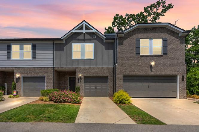 1021 Mckee Ct, Columbia, TN