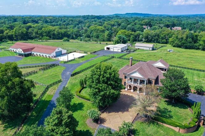 607 Sunnyside Ln, Columbia, TN