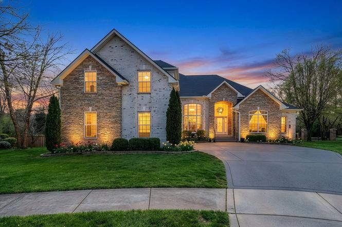 112 General Smith Pl, Hendersonville, TN