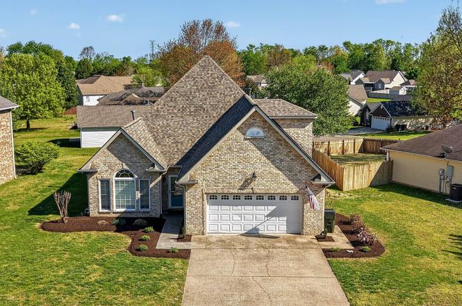 1415 Harrington Dr, Gallatin, TN