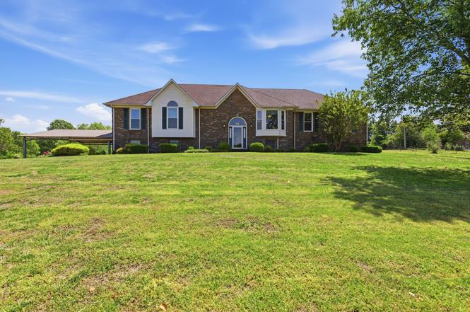 1474 Hardison Rd, Columbia, TN