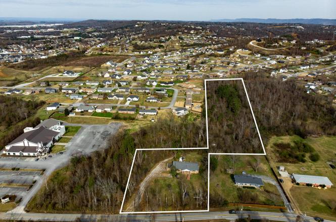 8009 Shallowford Rd, Chattanooga, TN