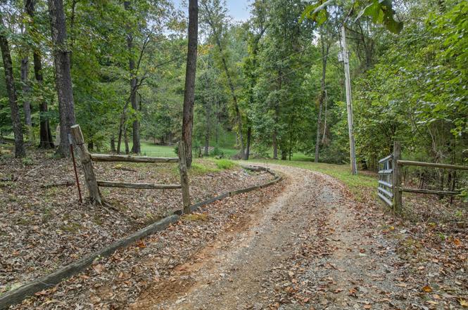 3300 Smith Pl, Clarksville, TN