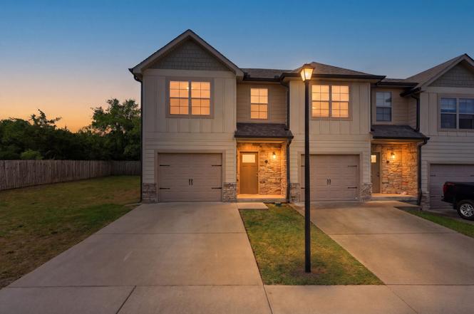 262 Signature Pl, Lebanon, TN
