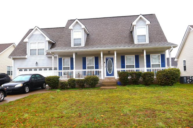 3632 Aurora Dr, Clarksville, TN