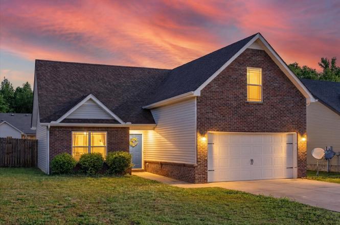 837 Shelton Cir, Clarksville, TN