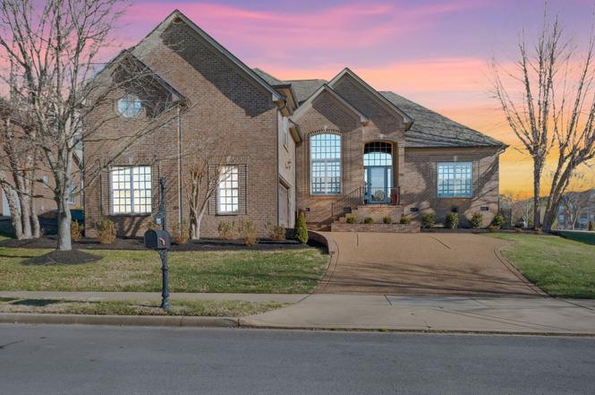 1113 Claire Ct, Gallatin, TN