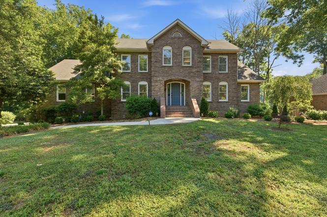 124 Laural Hill Dr, Smyrna, TN
