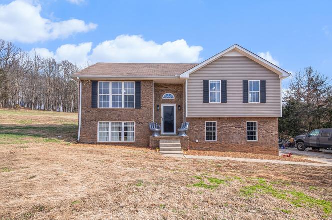 3033 Old Highway 48, Clarksville, TN