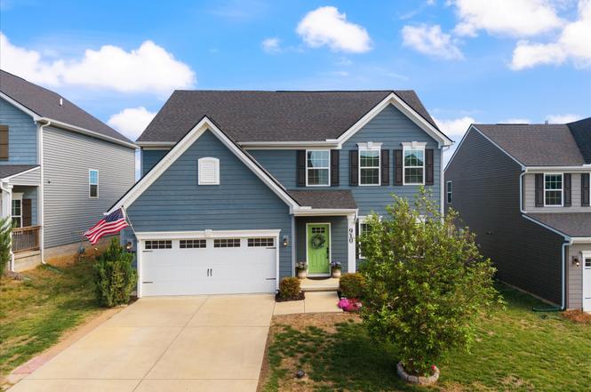 910 Caywood Rd, Smyrna, TN