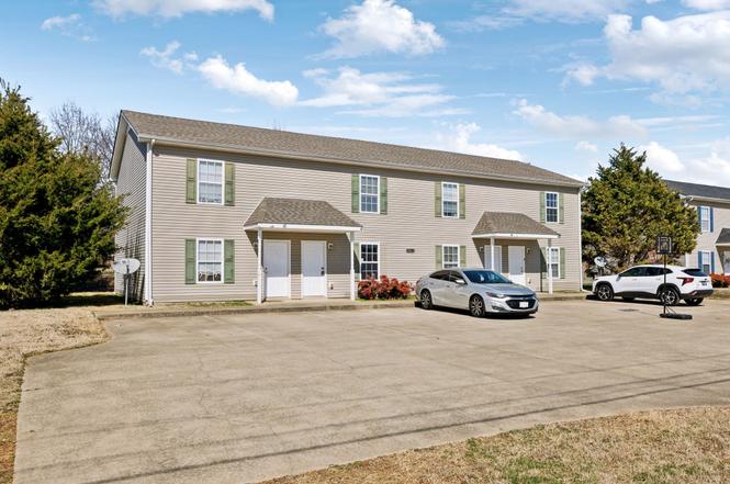501 Patriot Park Ct, Clarksville, TN