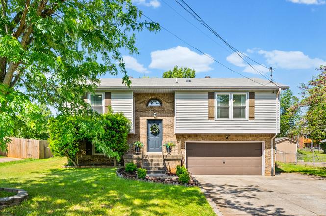 3324 Carrie Dr, Clarksville, TN