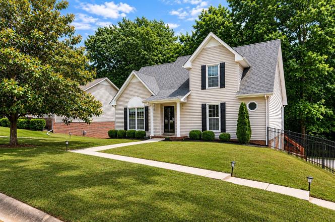 755 Cloud Dr, Clarksville, TN