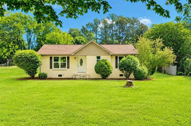 805 Jones Cir, Spring Hill, TN