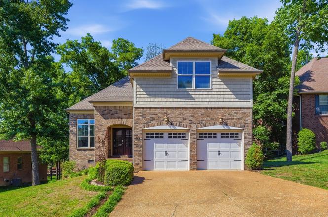 4118 Oakstone Dr, Smyrna, TN