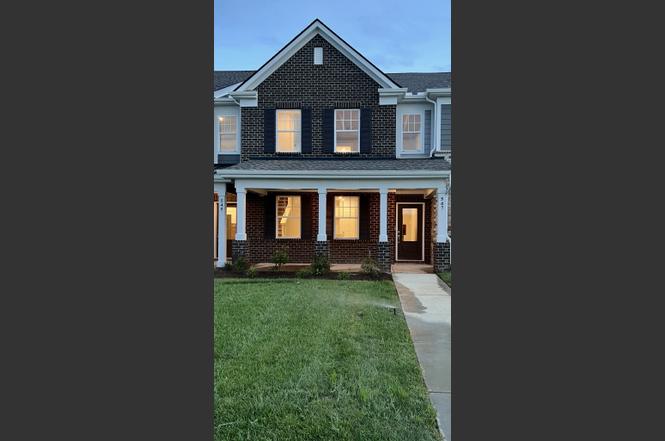 547 Swanholme Dr, Murfreesboro, TN