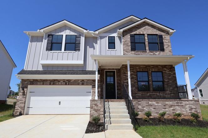 3142 Rolling Brook Dr, Columbia, TN