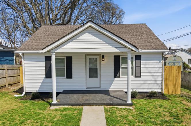 319 E 17th St, Columbia, TN