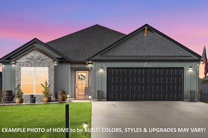 979 Bankside Dr, Clarksville, TN