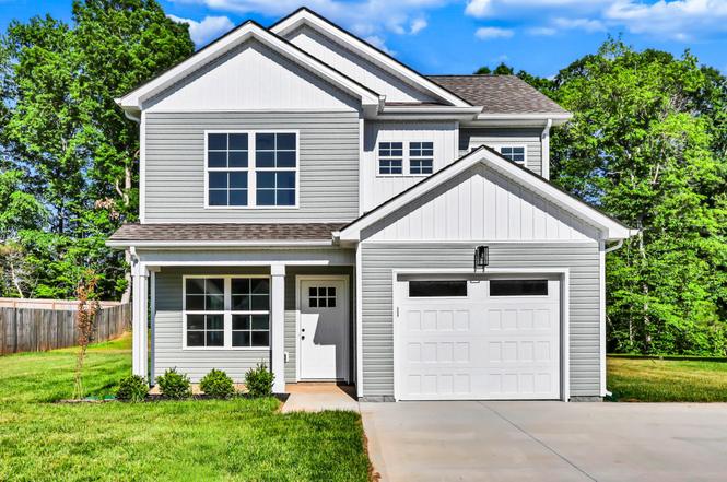 241 Wayne Hall Rd, Clarksville, TN