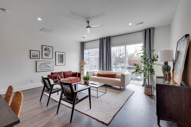 345 Douglas Ave #201, Nashville, TN