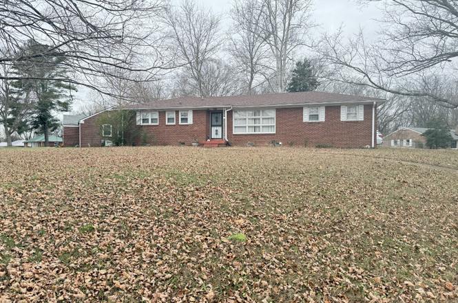 16 Concord Dr, Clarksville, TN